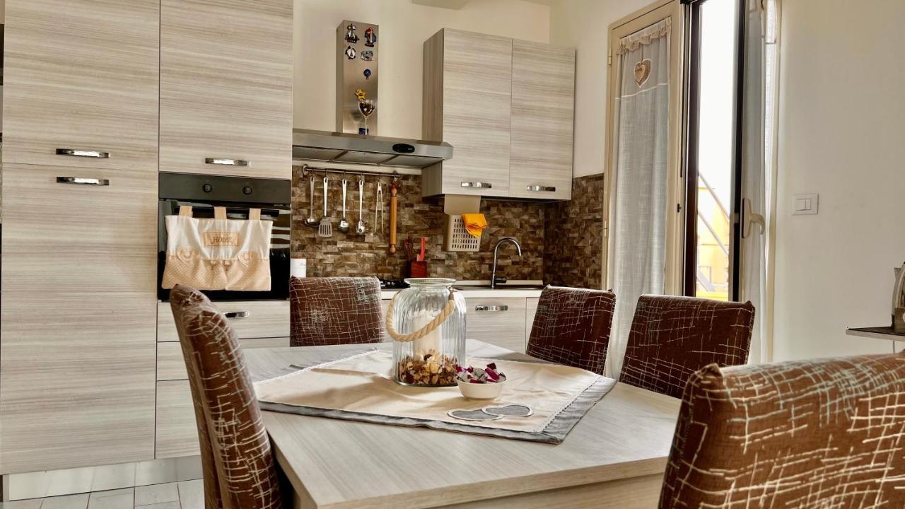 La Casetta Di Maria Apartment Santa Flavia Luaran gambar